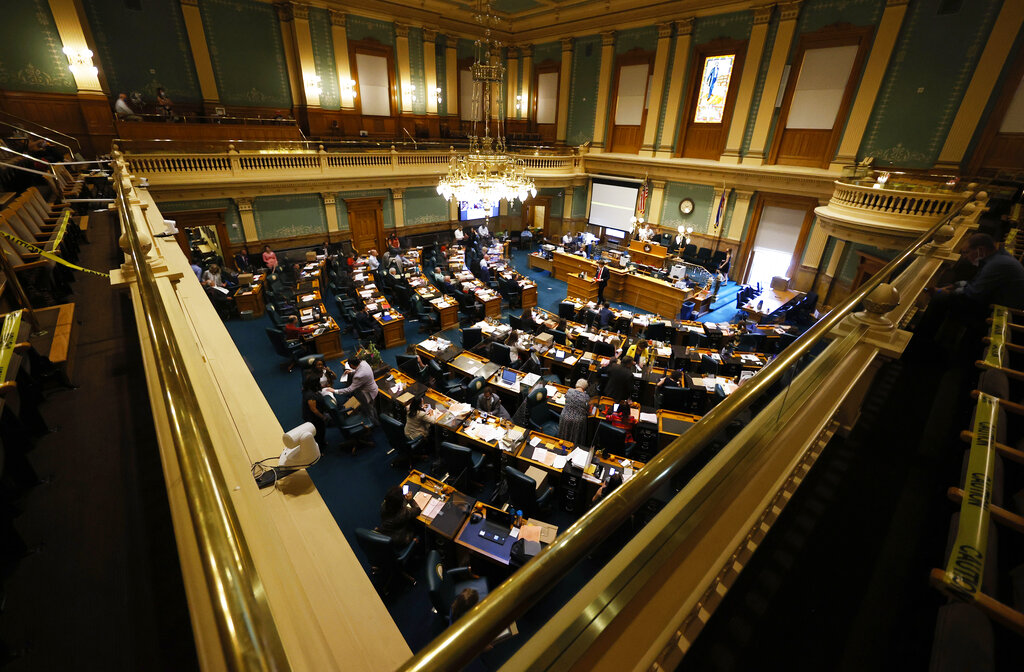 Colorado bill to extend public records wait times dies in Senate committee