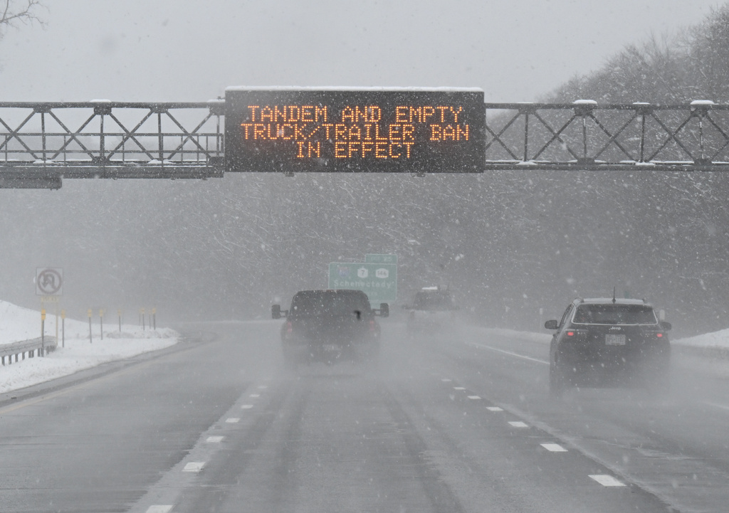 A major storm sweeping the US is expected to bring heavy rain, snow to ...