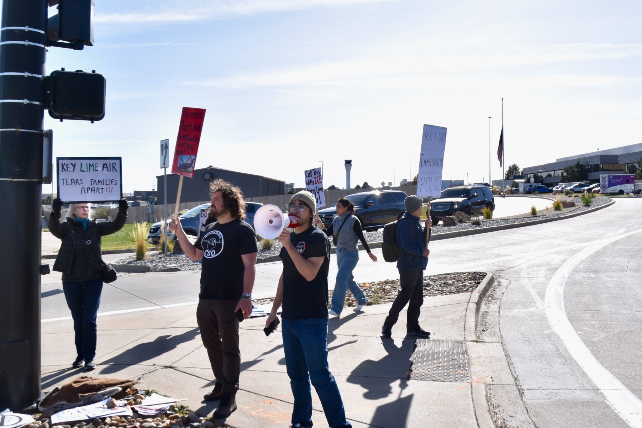 Denver council votes down DIA lease for Key Lime Air, involved in ICE flights