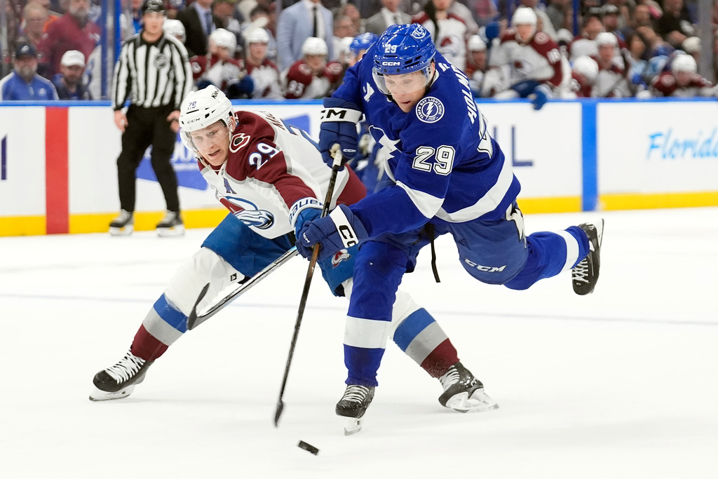 Brandon Hagel scores winner as Lightning beat Avalanche 4-2