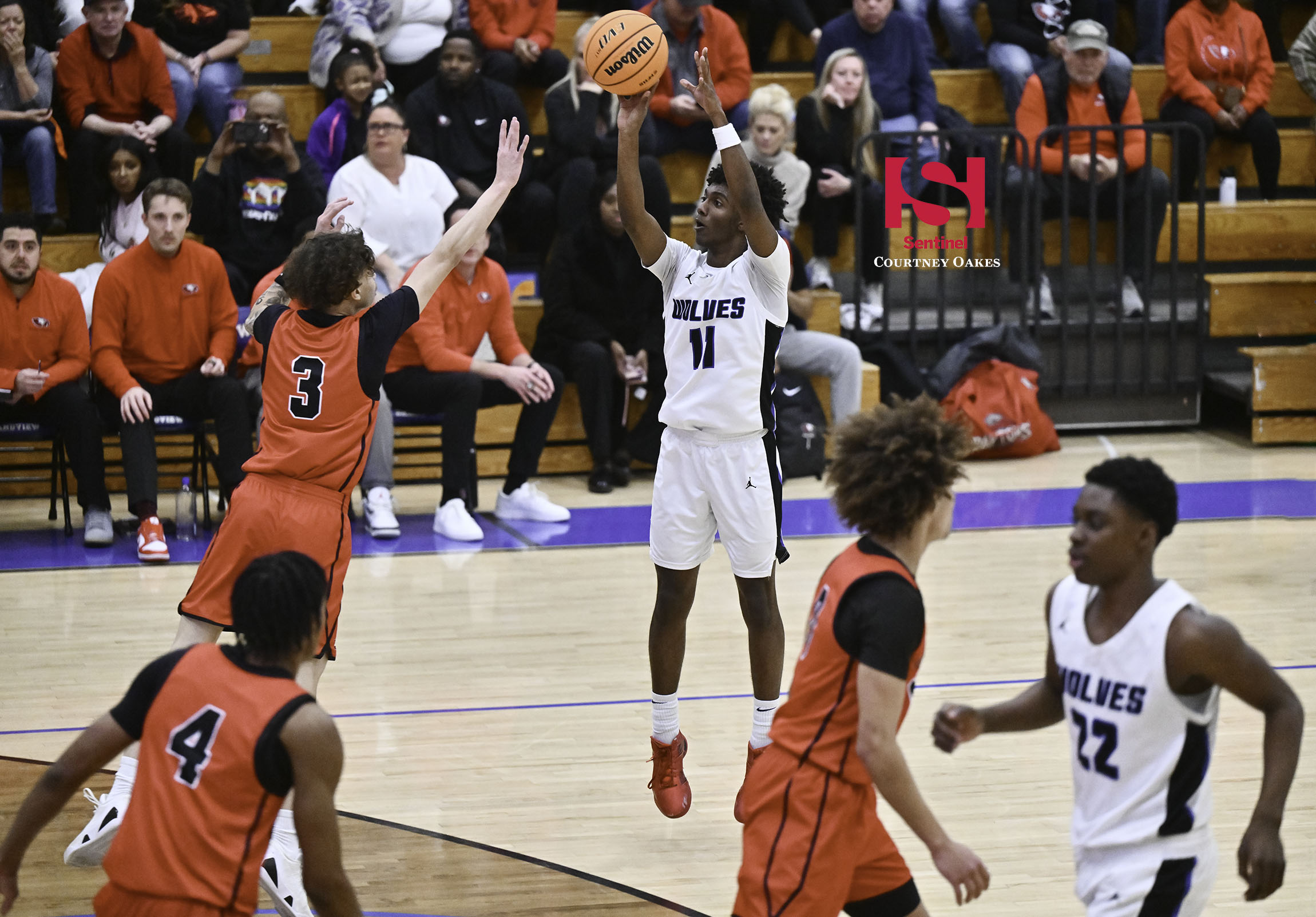 Boys Basketball: Grandview tops Eaglecrest 55-51 in see-saw Centennial League opener